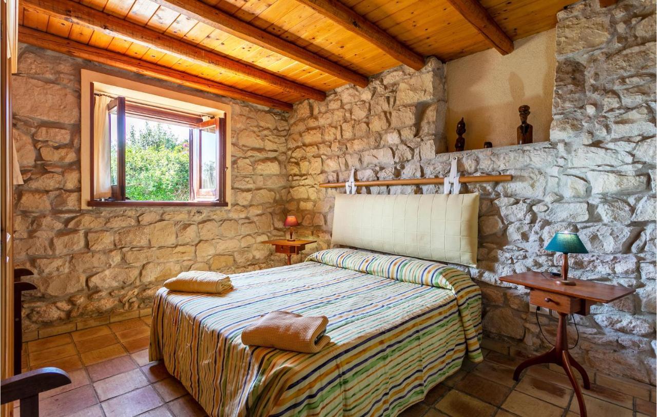 Cozy Home In Ragusa With Kitchen Camemi Exteriör bild