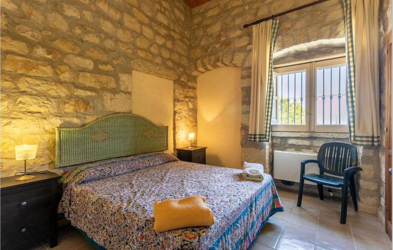 Cozy Home In Ragusa With Kitchen Camemi Exteriör bild