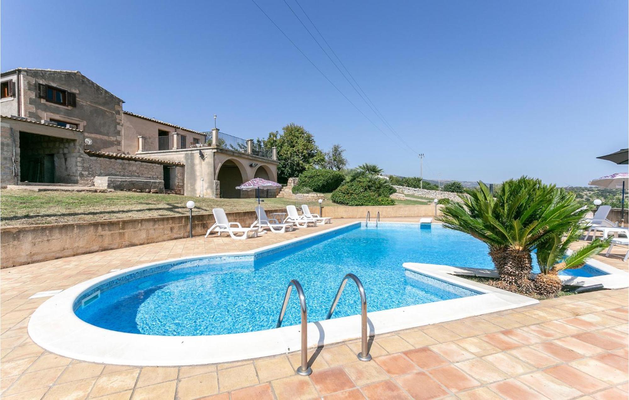Cozy Home In Ragusa With Kitchen Camemi Exteriör bild